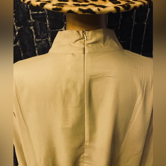 Camera Ready Blouse🌻 - Picture 5 of 5